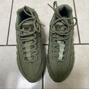 Olive Nike Air Max 95